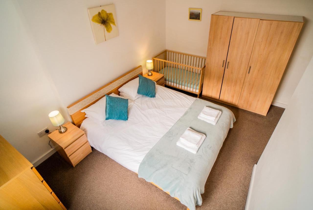 The Torrs Apartments New Mills Екстер'єр фото
